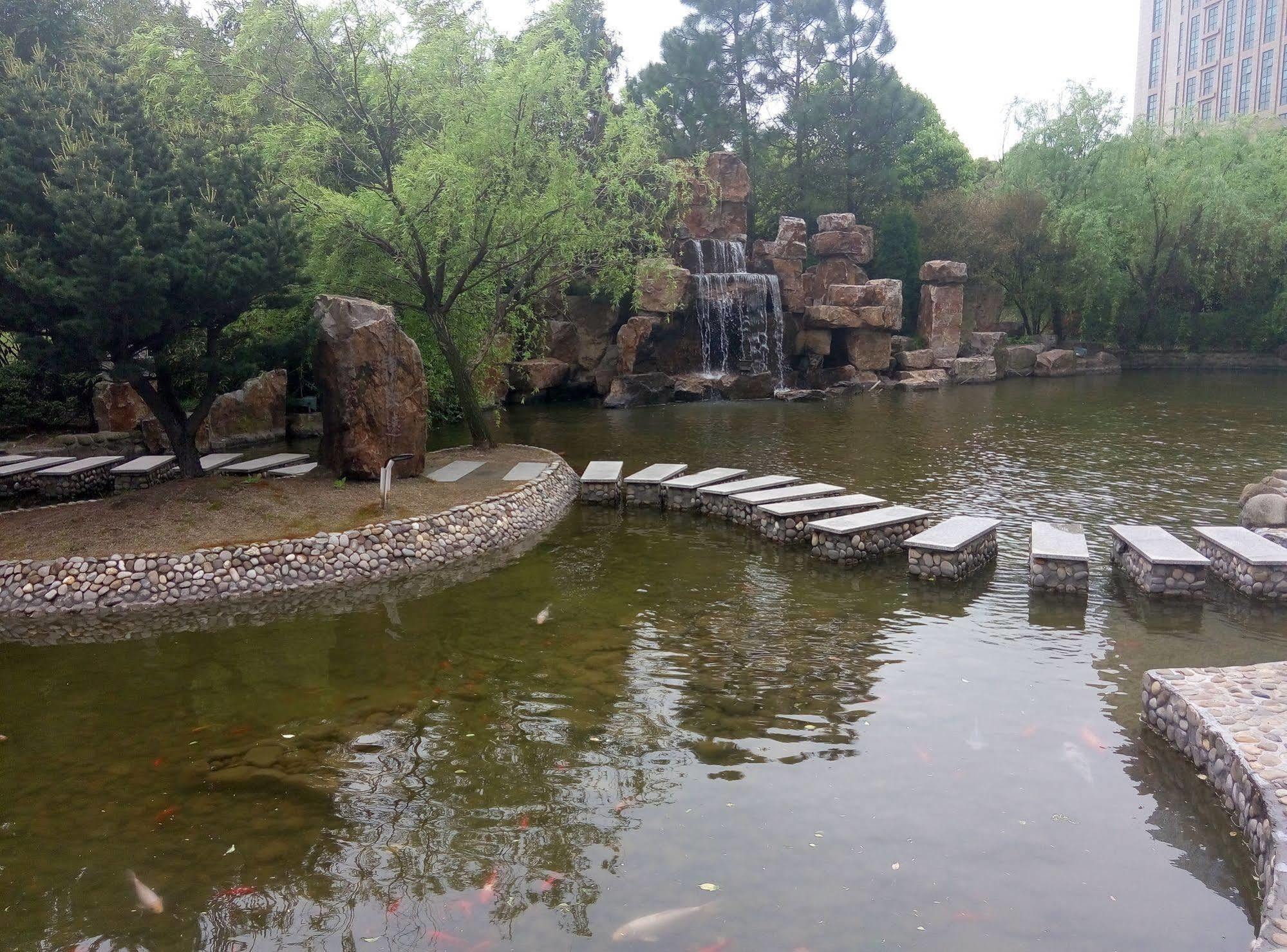 Great Tang Hotel Shanghai Bagian luar foto
