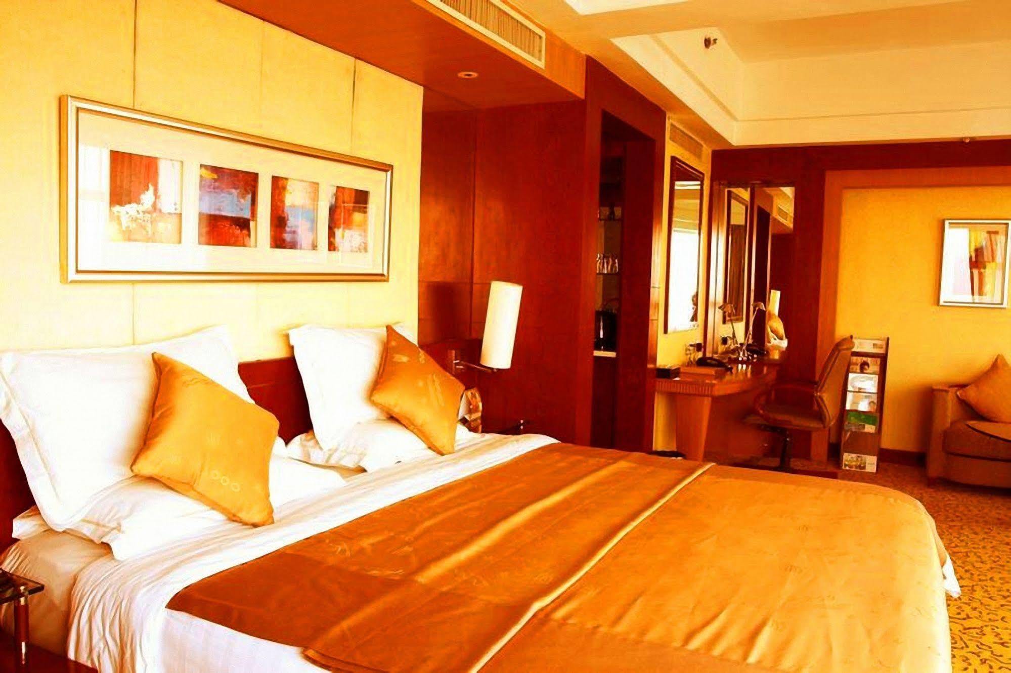Great Tang Hotel Shanghai Bagian luar foto